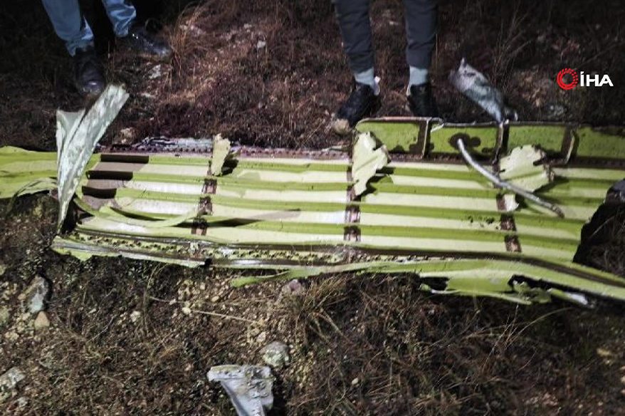 Ankara’da düşen uçağın enkazına ulaşıldı