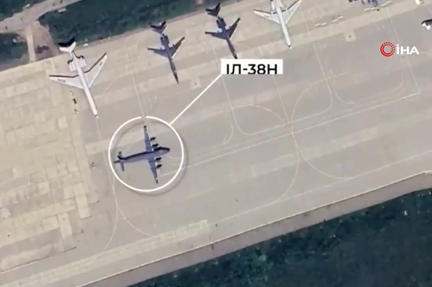 Ukrayna, Rus deniz devriye uçağını vurduğu anları paylaştı