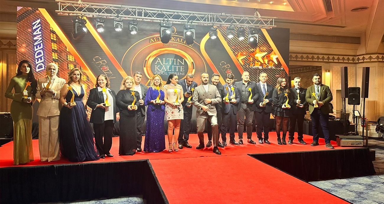 Emniyet şeridini ihlal etmek isteyen sürücü ortalığı birbirine kattı