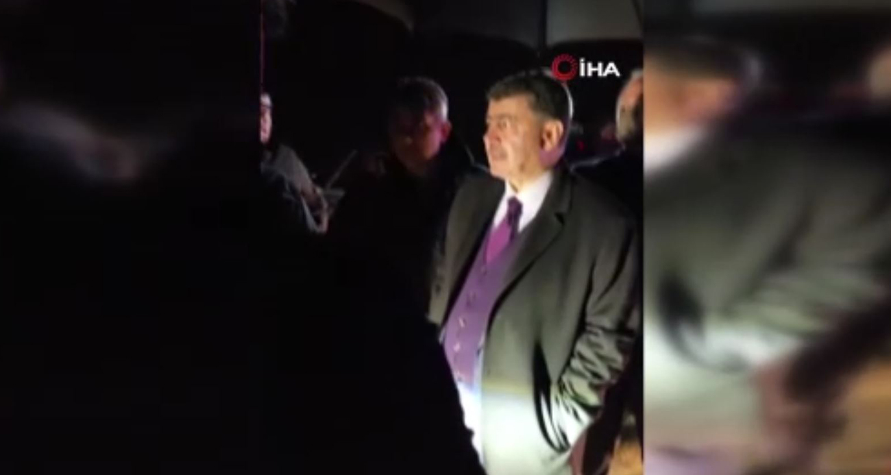 Vali Şahin, düşen uçağın enkazında incelemelerde bulundu