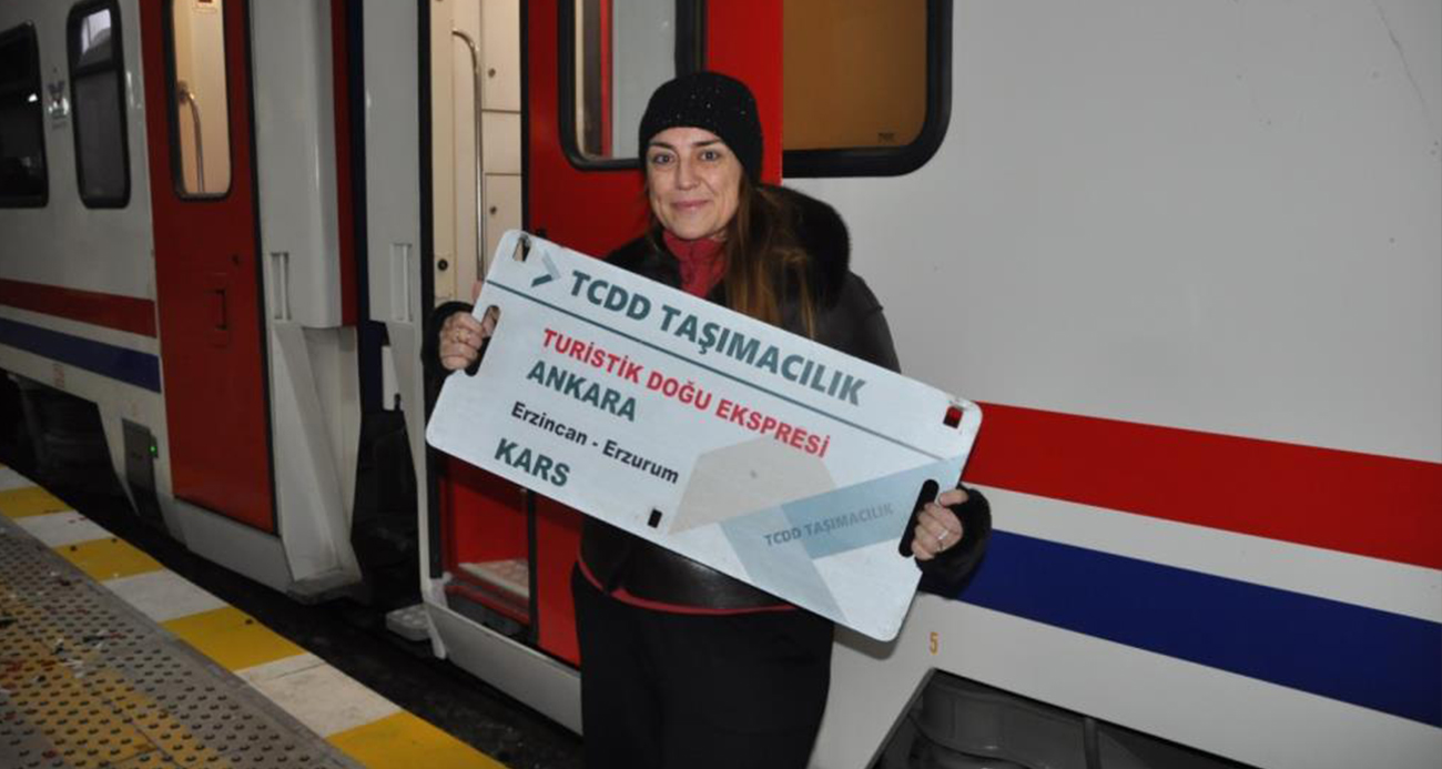 Masalsı yolculuğun son durağı: Turistik Doğu Ekspresi Kars’ta coşkuyla karşılandı