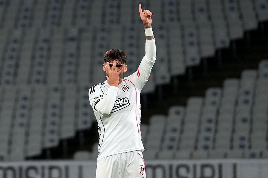 Beşiktaş kulübeden yeterince katkı alamadı