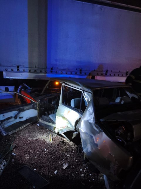 Tır ile çarpışan TOFAŞ hurdaya döndü