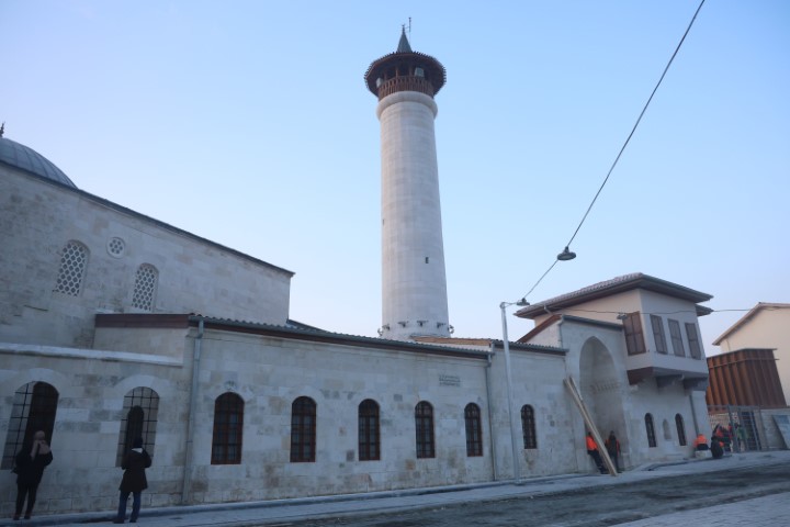 Depremde yerle bir olan Habibi Neccar Cami, restorasyon çalışmalarıyla yeniden hayat buldu