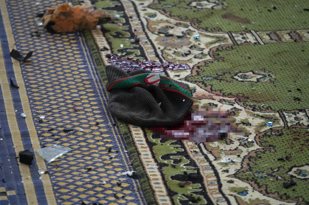 Suriye'de cami patlamasında can kaybı 8'e yükseldi