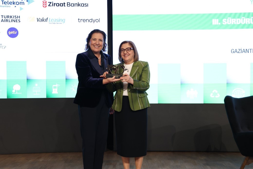 3’üncü Sürdürülebilir Yüzyıl Zirvesi’nde yeşil dönüşümün yol haritası konuşuldu