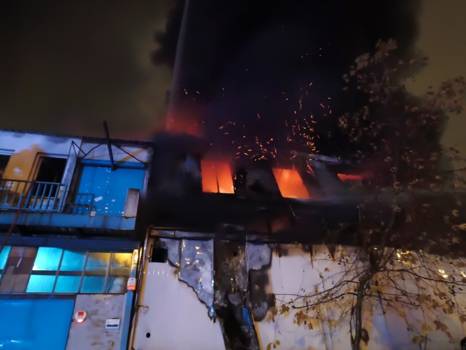 Bursa’da iş yeri yangını: Alevler çevredeki işletmelere sıçradı