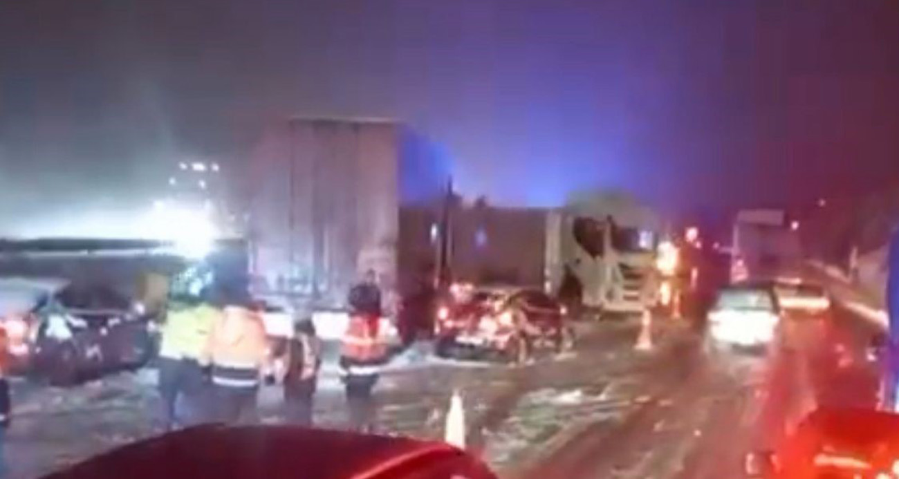 İhlas Haber Ajansı: Bolu Dağı Tüneli'nde Zincirleme Kaza, 6 Araç Karıştı