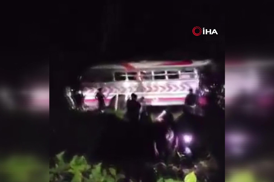 Uçurumda can pazarı! 15 ölü, 19 yaralı