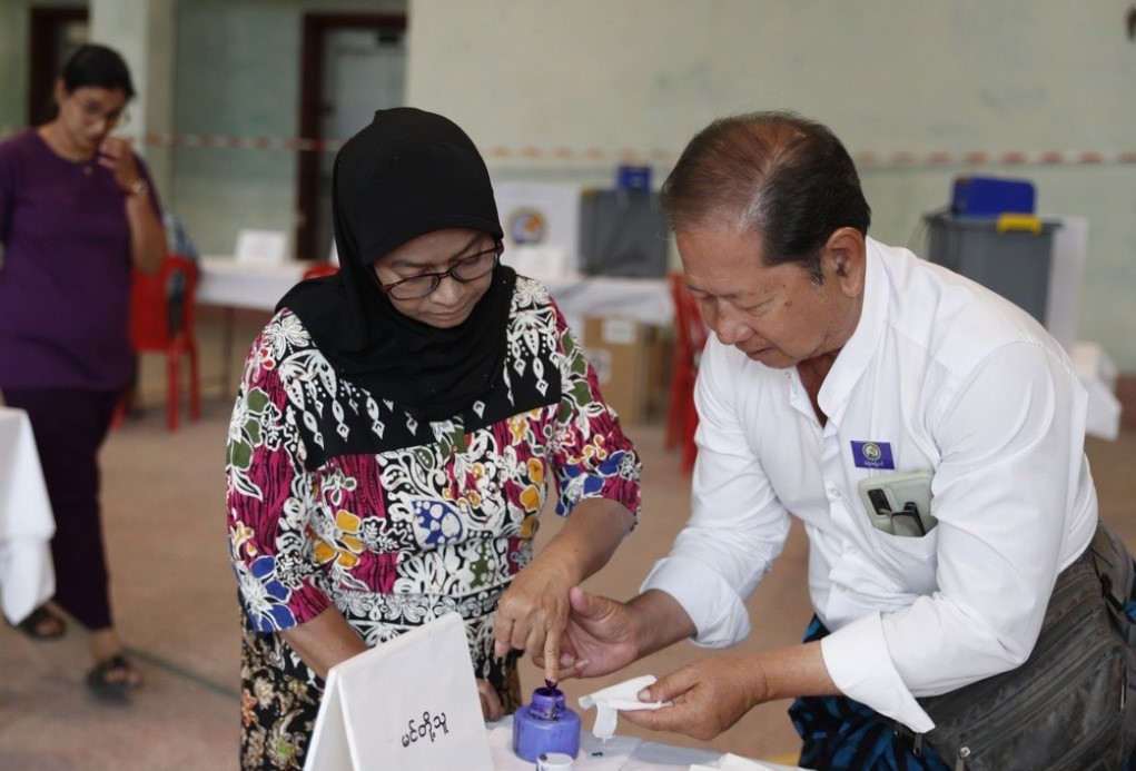 Myanmar halkı, 2021’deki askeri darbeden bu yana ilk kez oy kullanıyor
