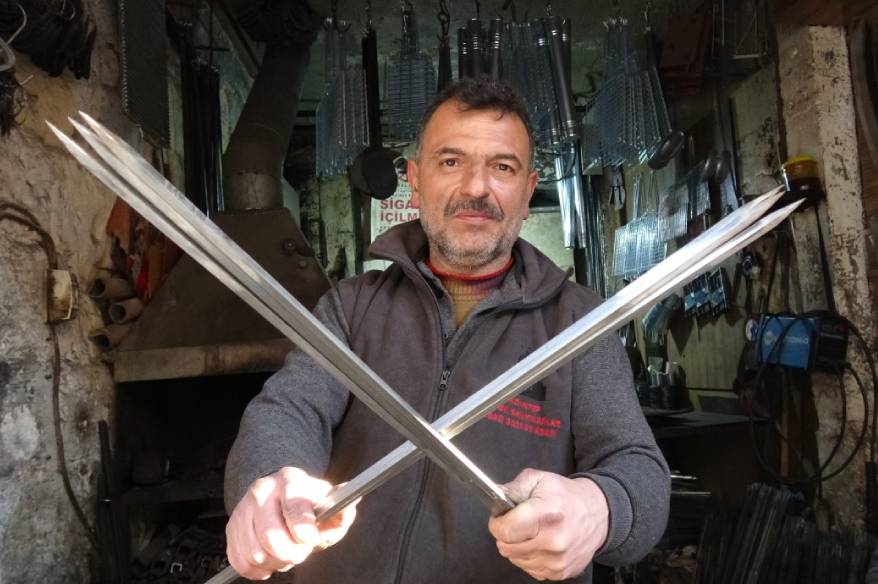 Ürettiği kebap şişlerini 15 ülkeye ihraç ediyor