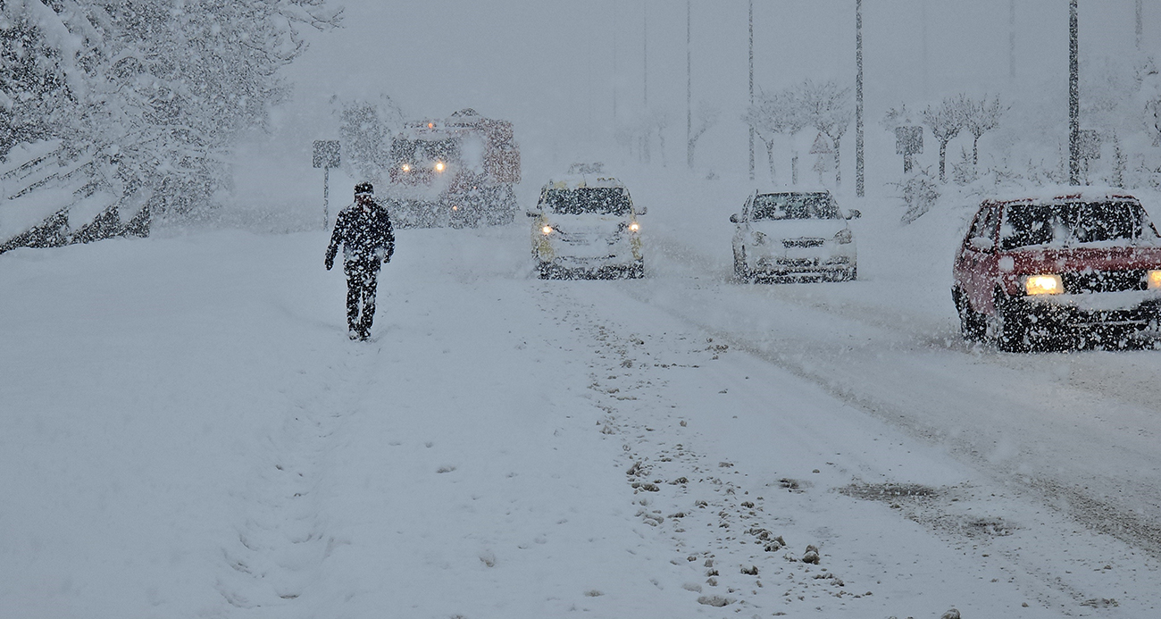 Karabük’te kar esareti devam ediyor