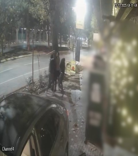 Ellerinde beyzbol sopası yüzlerinde kar maskesiyle gece yarısı vatandaşa kabusu yaşattılar