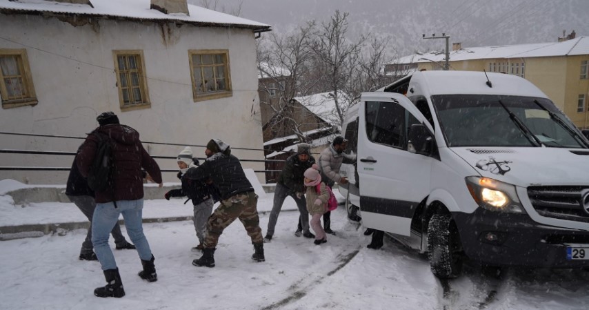 Gümüşhane’de kar esareti