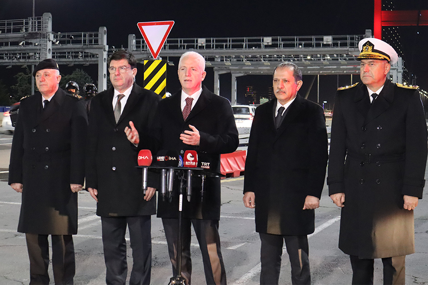 İstanbul Valisi Gül: "Hemşehrilerimizin huzur içinde yeni yıla girmesi için bütün tedbirleri aldık"