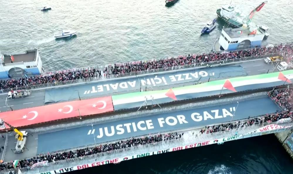 İstanbul’da büyük Gazze yürüyüşü