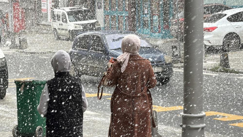 İstanbul’da kar yağışı etkili oluyor