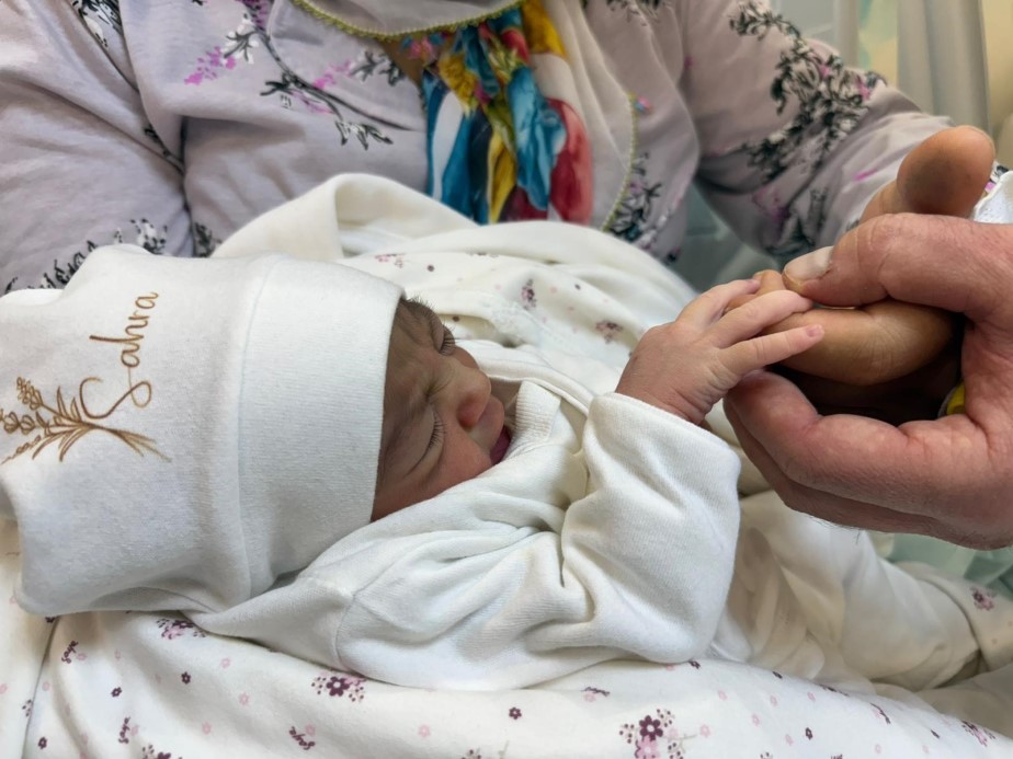 8 yıllık evlat hasreti yılbaşında son buldu: Tunceli’de 2026’nın ilk bebeği 