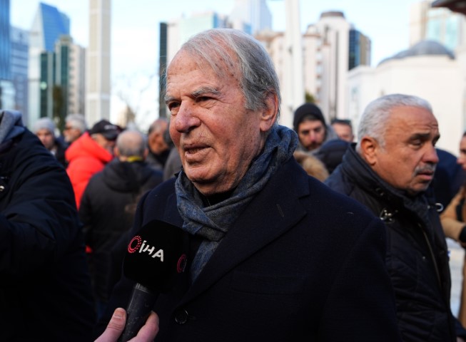 Gökmen Özdenak son yolculuğuna uğurlandı