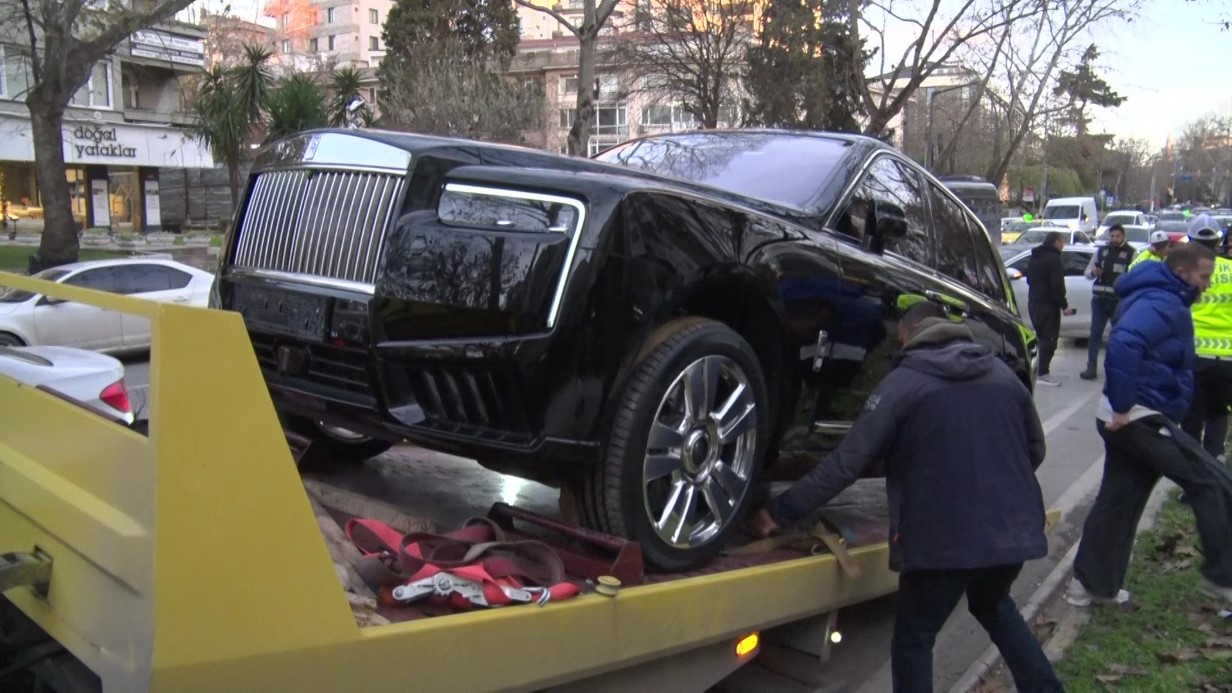 Kadıköy’de vurgun iddiasıyla gündeme gelen galeriye operasyon
