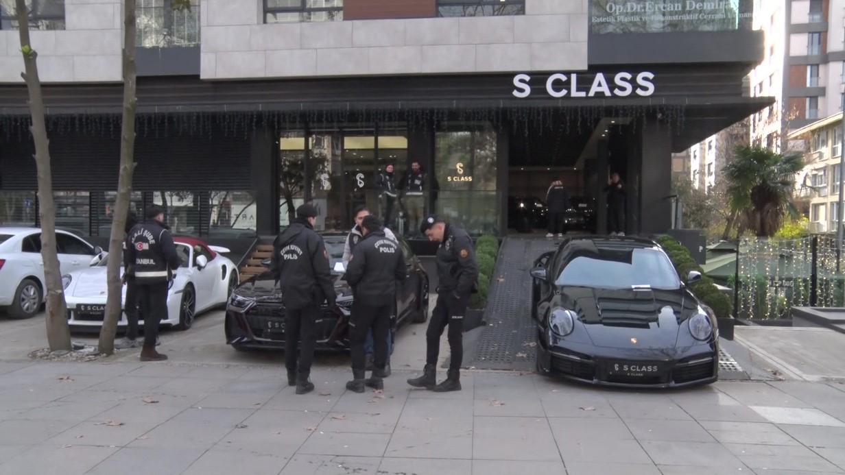 Kadıköy’de vurgun iddiasıyla gündeme gelen galeriye operasyon