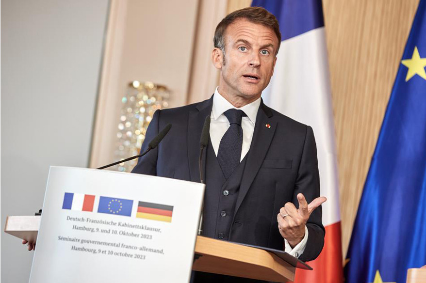 Macron:"Önümüzdeki geçiş süreci barışçıl, demokratik ve Venezuela halkının iradesine saygılı olmalı"