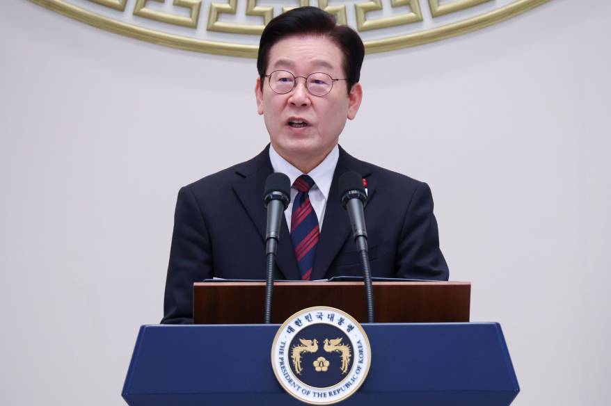 Güney Kore Devlet Başkanı Lee: ' Xi, muhteşem bir lider"