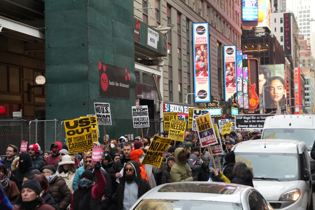 New York'ta binlerce kişi Venezuela için yürüdü