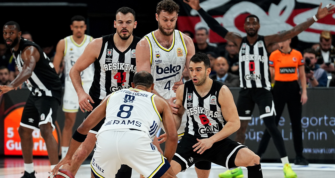 Türkiye Sigorta Basketbol Süper Ligi’nin 14. haftasında Fenerbahçe Beko, deplasmanda Beşiktaş’ı 101-87’lik skorla mağlup etti.