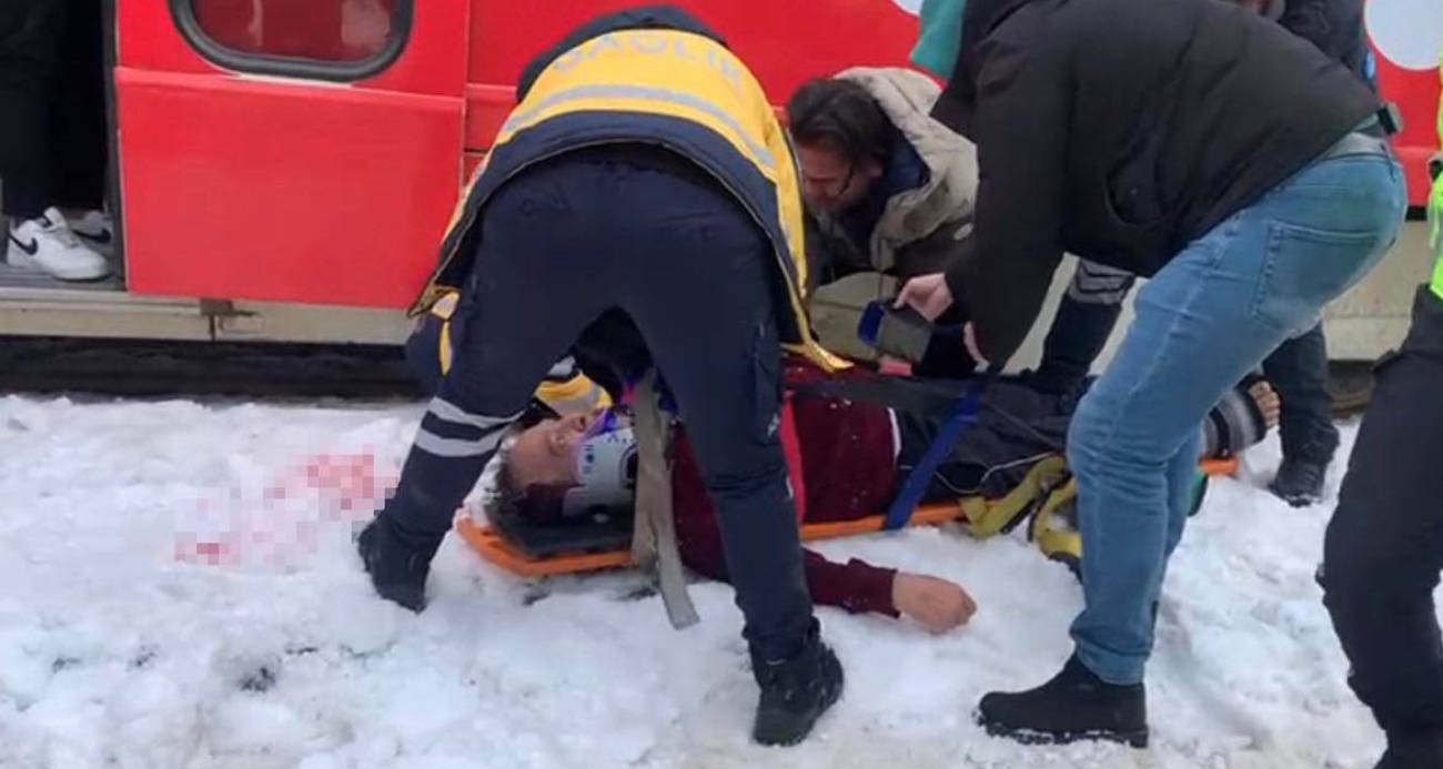Gaziantep’te tramvayın çarptığı adam yaralandı