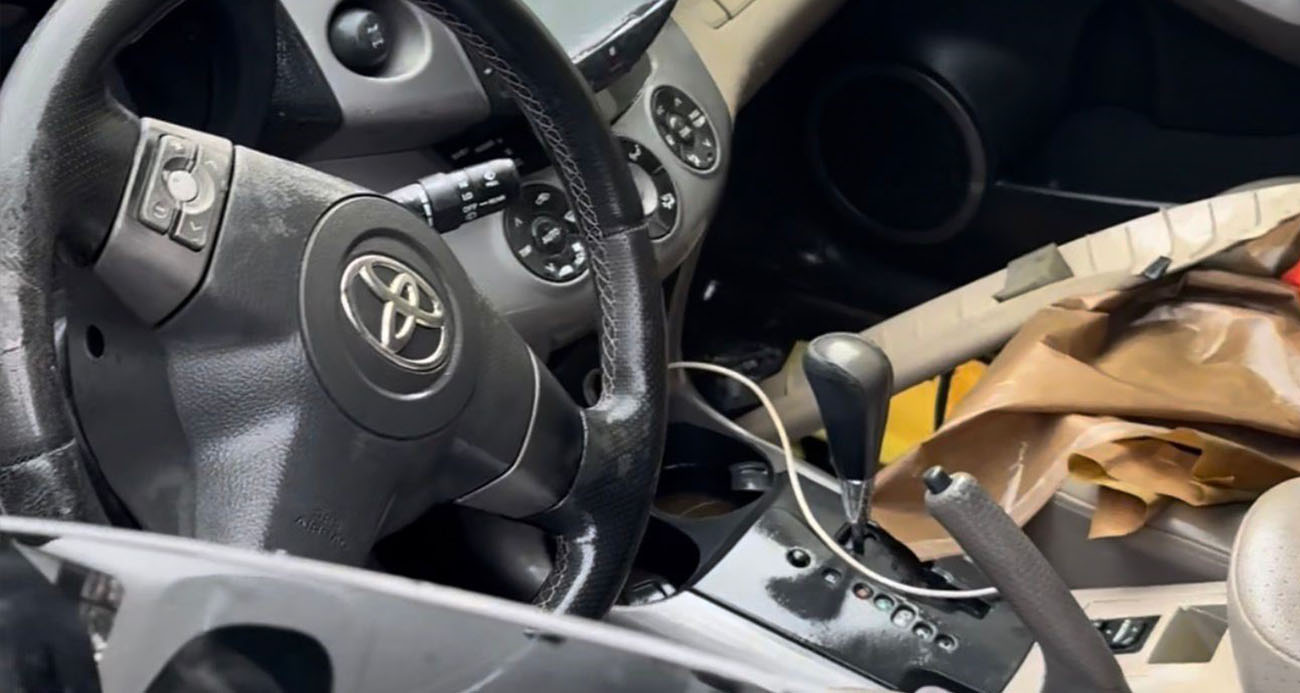 İHA muhabiri görüntüledi: Elif Kumal’ın aracında dikkat çeken şüpheli detaylar