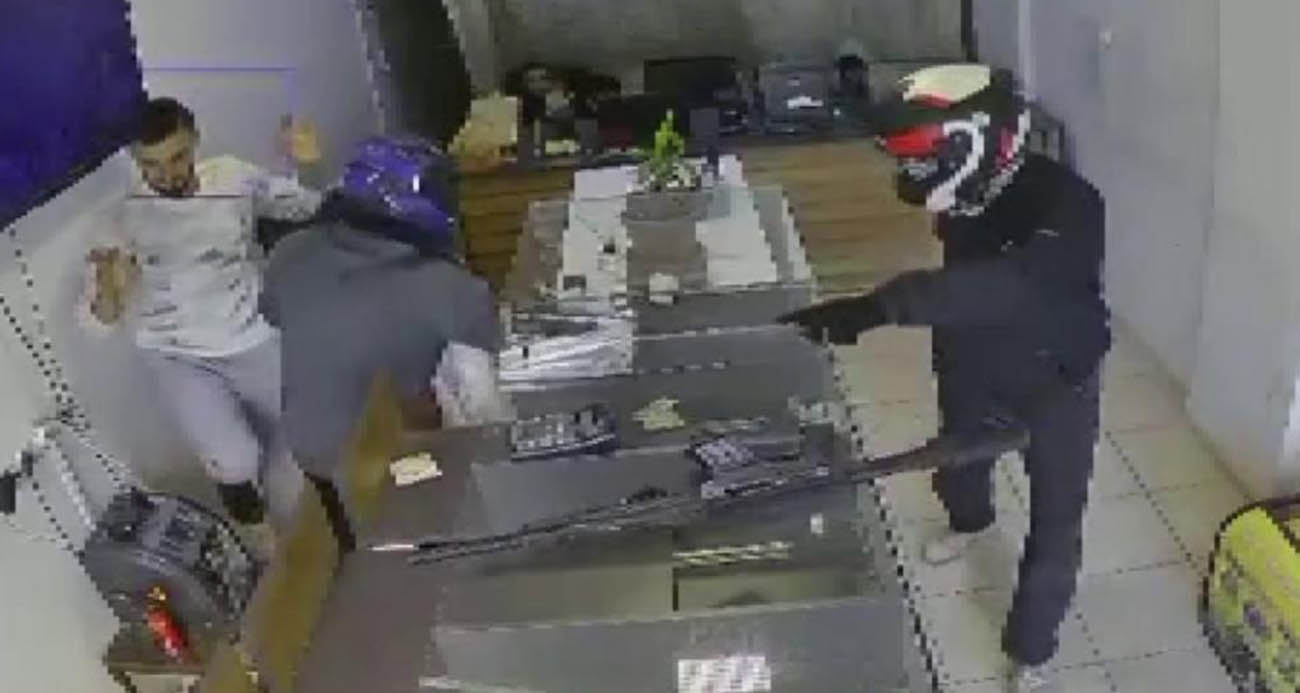 Film sahnelerini aratmayan soygunda 22 milyon TL’lik vurgun 3 dakika sürdü - ASAYİŞ