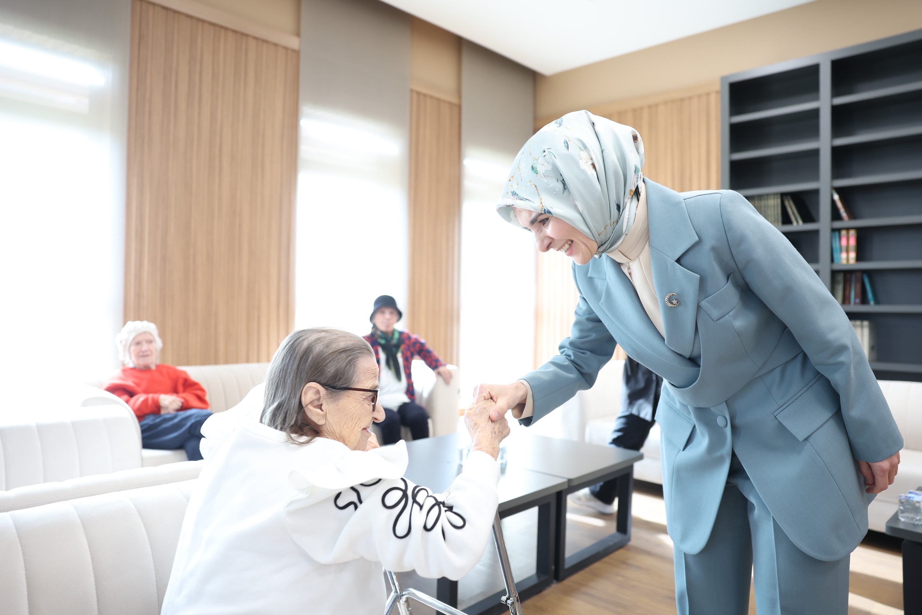 Bakan Göktaş, basın kuruluşlarının temsilcileriyle bir araya geldi