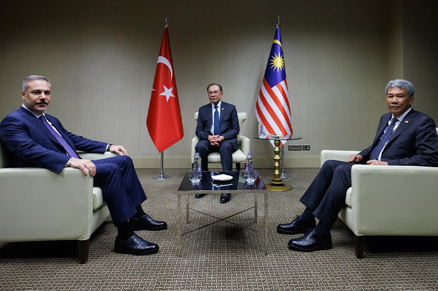 Bakan Fidan, Malezya Başbakanı İbrahim ve Dışişleri Bakanı Hasan ile görüştü