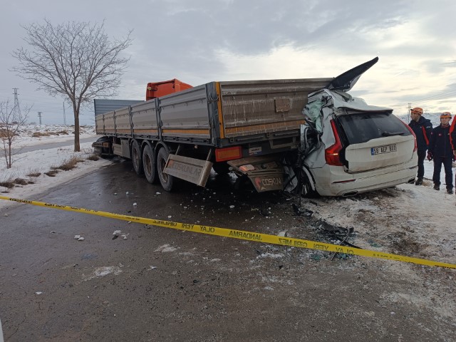 Buzlanma kazaya neden oldu, Sivaslı iş adamı kazada öldü