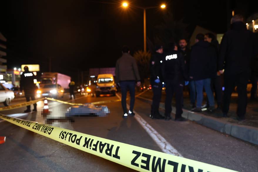 Yaya geçidinde feci kaza: 16 yaşındaki çocuk hayatını kaybetti