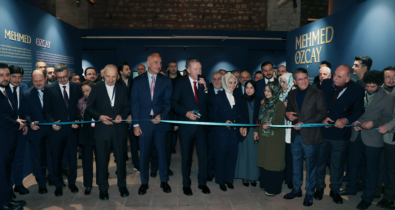 Cumhurbaşkanı Recep Tayyip Erdoğan, Tophane-i Amire Kültür ve Sanat Merkezi’nde düzenlenen Hane İslam Eserleri Sergisi’nin açılış programına katıldı.