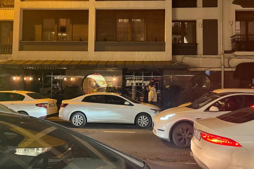 Beşiktaş’ta bir otele jandarma ekipleri operasyon  düzenledi