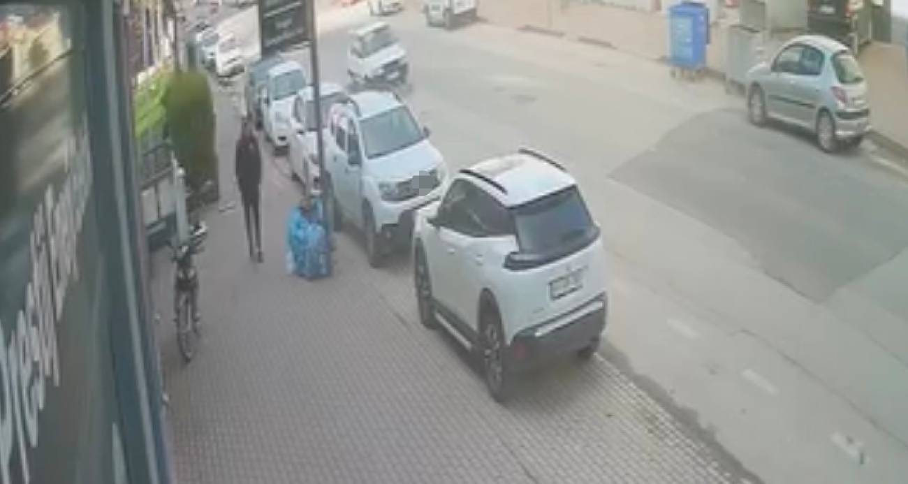 Şiddetli lodos tabelayı kopardı, facia kıl payı atlatıldı