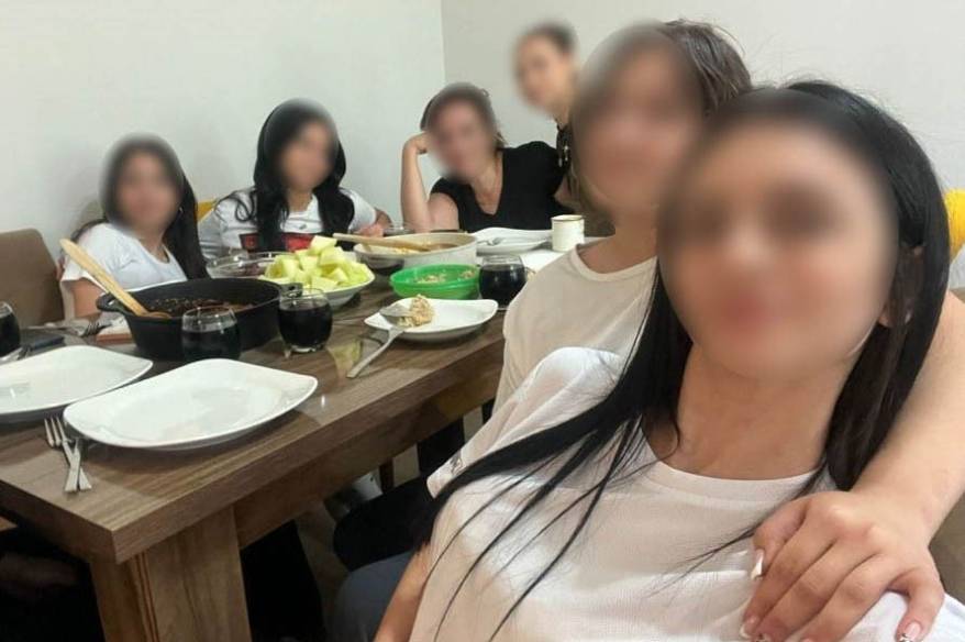 Ders saatinde öğrencileri evine götüren öğretmene adli kontrol