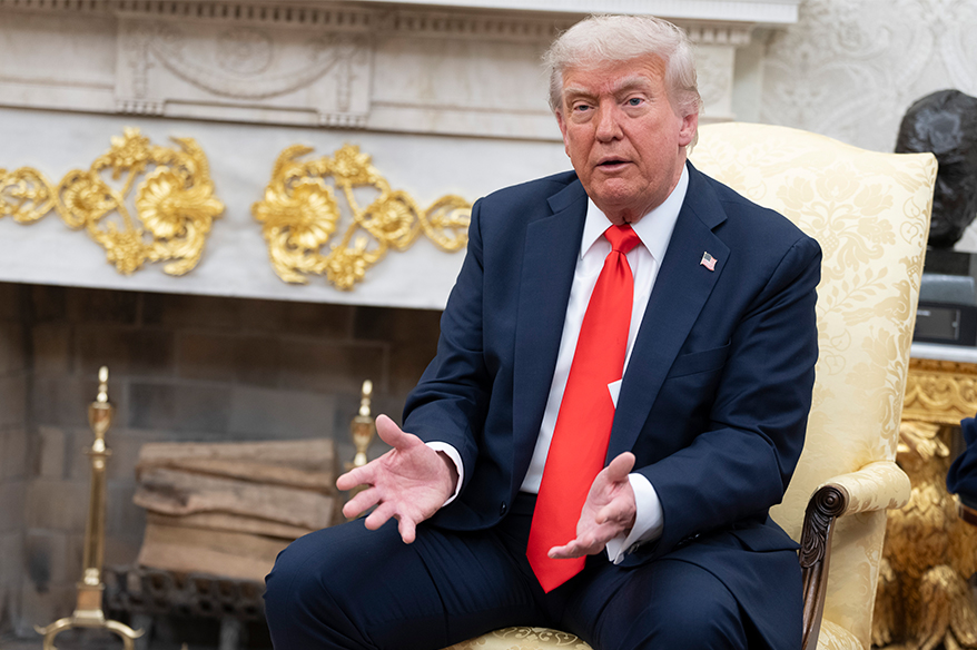 Trump’ın İran’a yönelik askeri seçenekler konusunda bilgilendirildiği iddiası