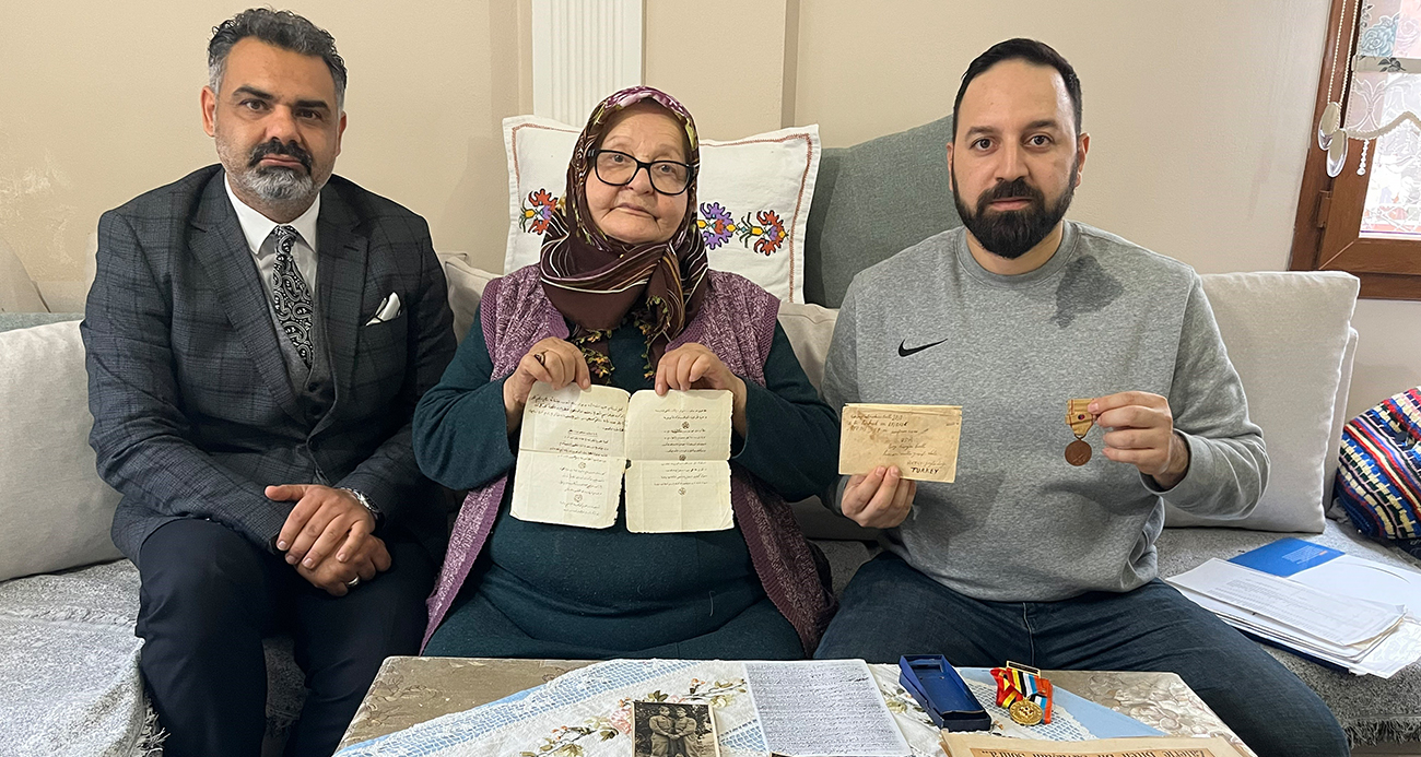 Yüzünü görüp, sesini duymadığı şehit babasının kendisi için yazdığı 75 yıllık mektubu yıllardır saklıyor