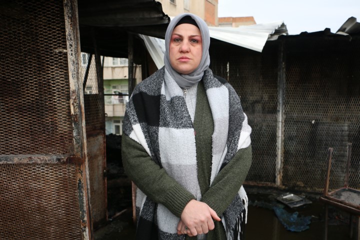 Türkiye’de bir ilkti: Diyarbakır’daki güvercin otelinde çıkan yangında 100’den fazla kuş telef oldu