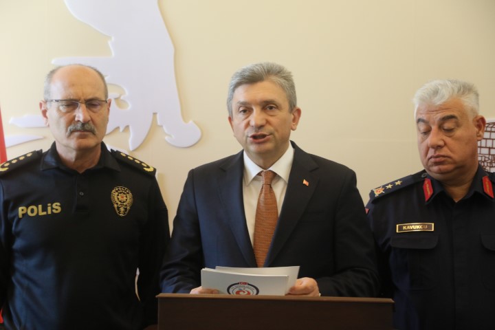 Vali ‘Korkunç bir rakam' diyerek, 16 milyar liraya el konulduğunu duyurdu