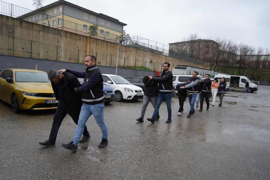 ’Sazan Sarmalı’ ile 3.5 milyarlık vurgun: Lüks villada hayat