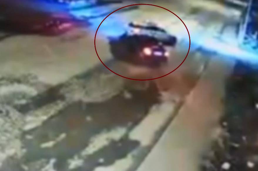 ’Dur’ ihtarına uymayan sürücü polis aracına çarptı: 2’si polis 3 yaralı