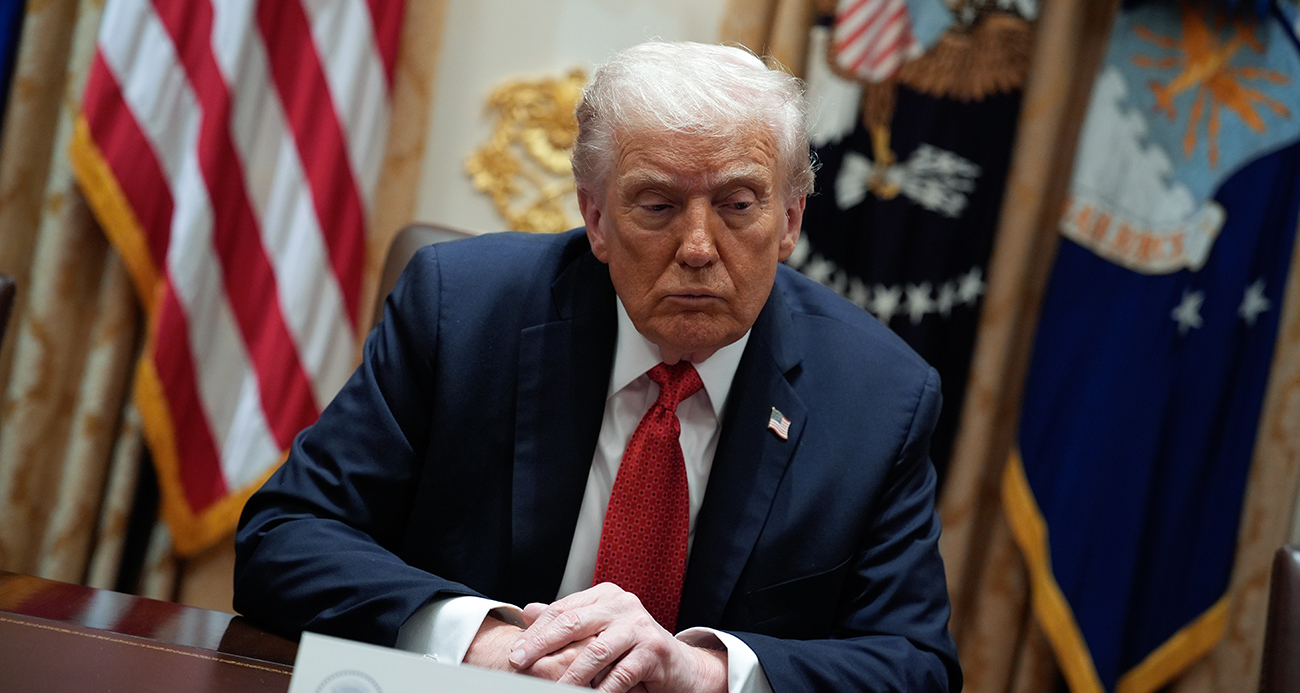 Trump: "İranlı vatanseverler, protestolarınıza devam edin, yardım yolda"