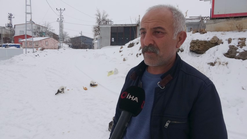 Yaklaşık 2 bin nüfuslu köyde kışın sadece bir aile yaşıyor