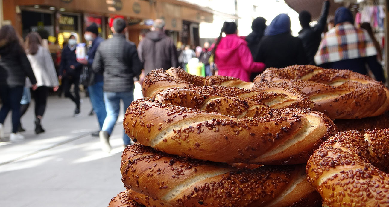 İstanbul’da gıda güvenliğine yönelik yeni önlemler: İşletmelere kamera, seyyar satılıcılara izin belgesi şartı getirildi