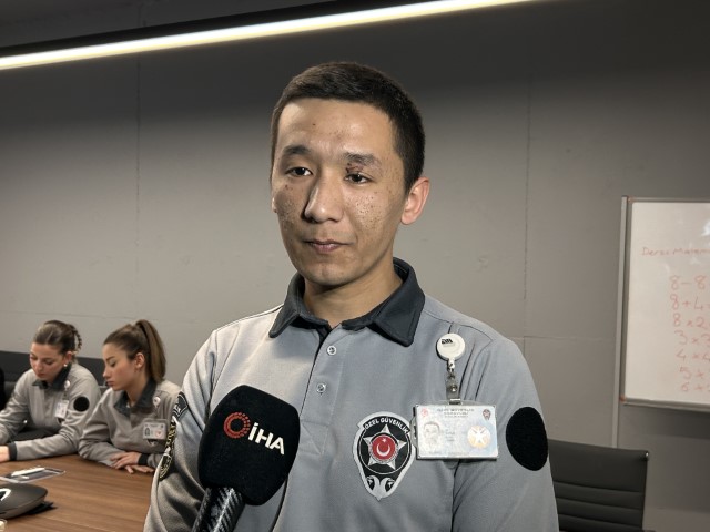 Lüks siteye getirilen kargo paketinin bomba gibi patladığı anların görüntüsü ortaya çıktı